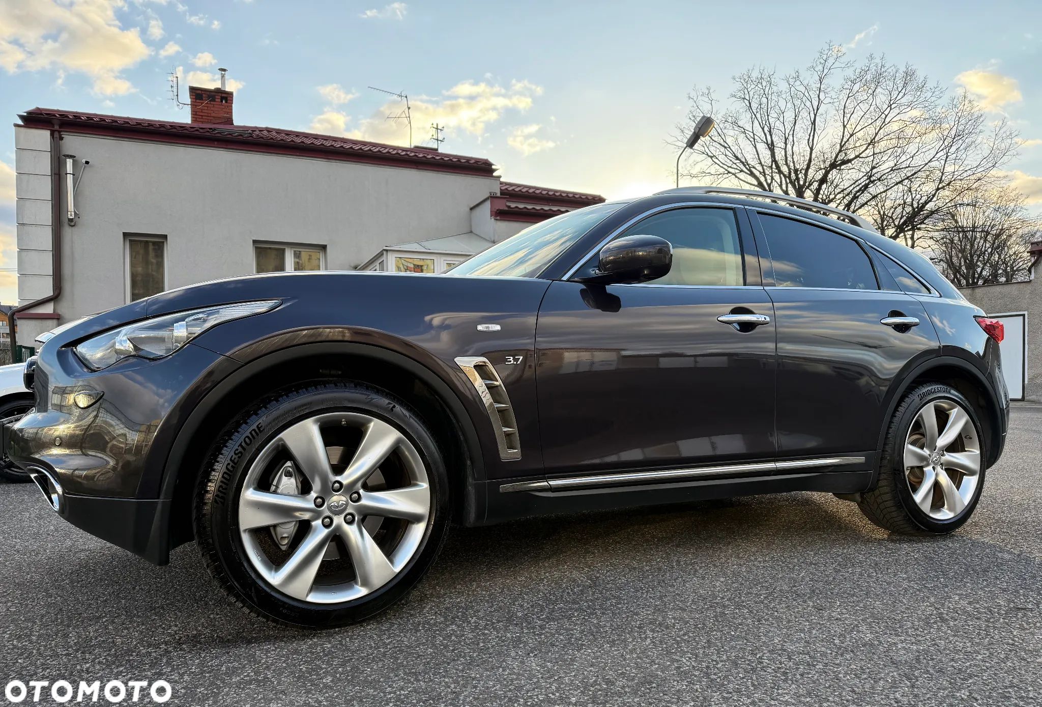 Infiniti Q70 3.7 S Premium - 1