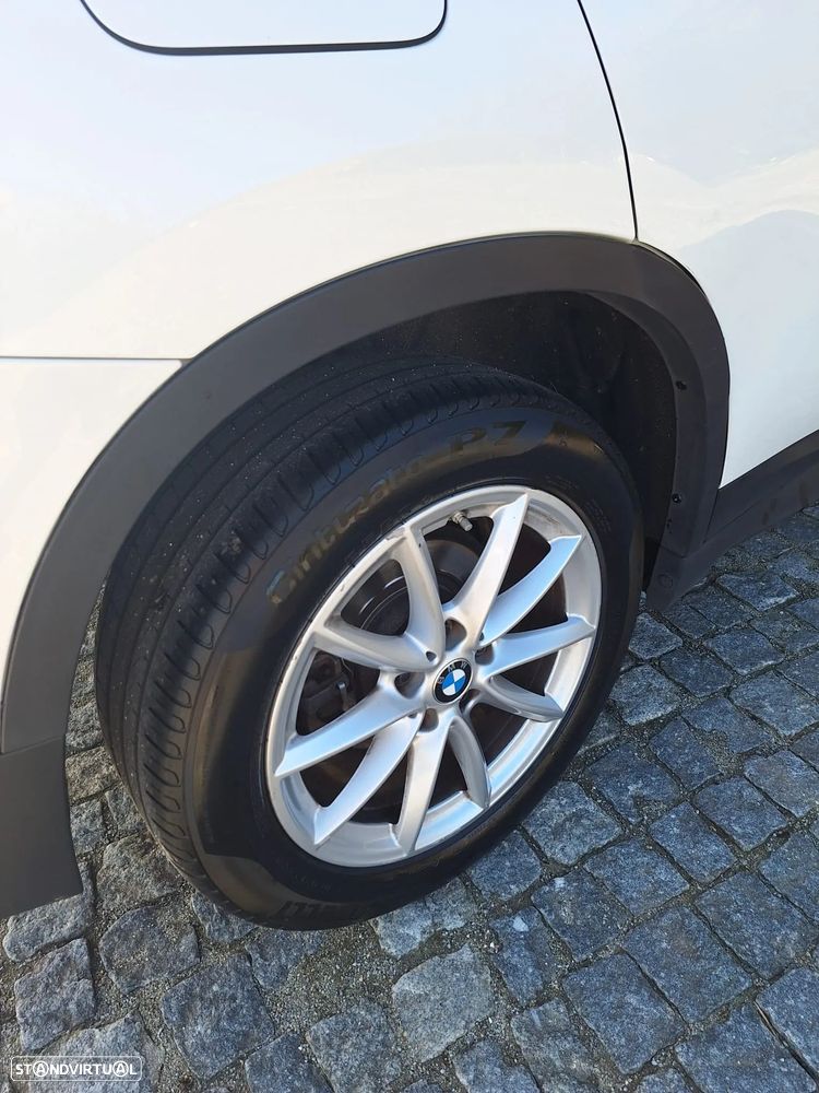 BMW X1 18 d sDrive Auto Line Sport - 12