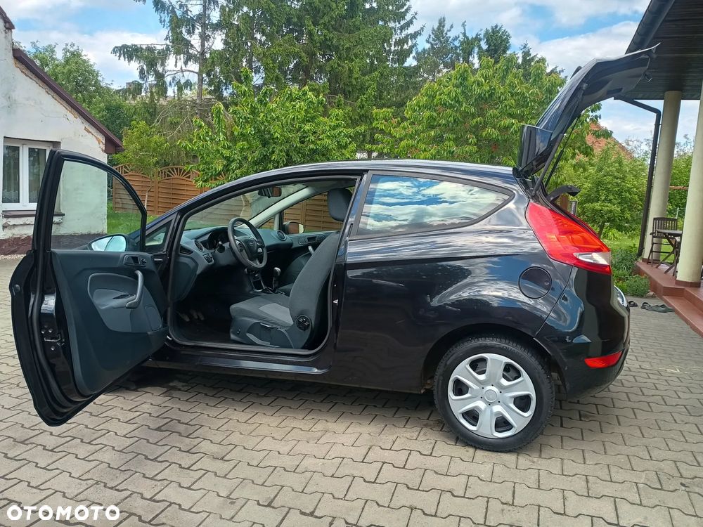 Ford Fiesta - 11
