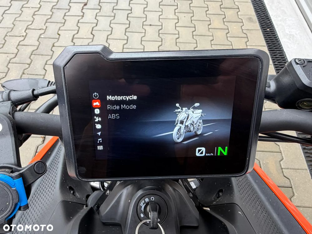 KTM Duke - 13