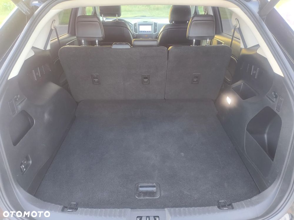 Ford Edge - 16