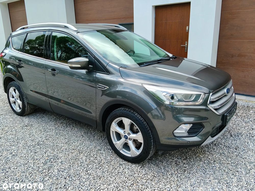 Ford Kuga 2.0 TDCi 2x4 Titanium - 6