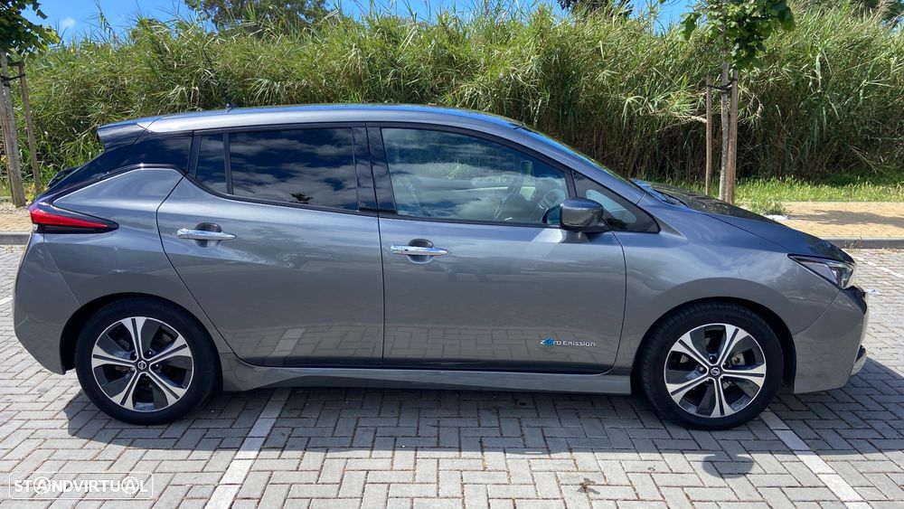 Nissan Leaf Tekna Two Tone - 4
