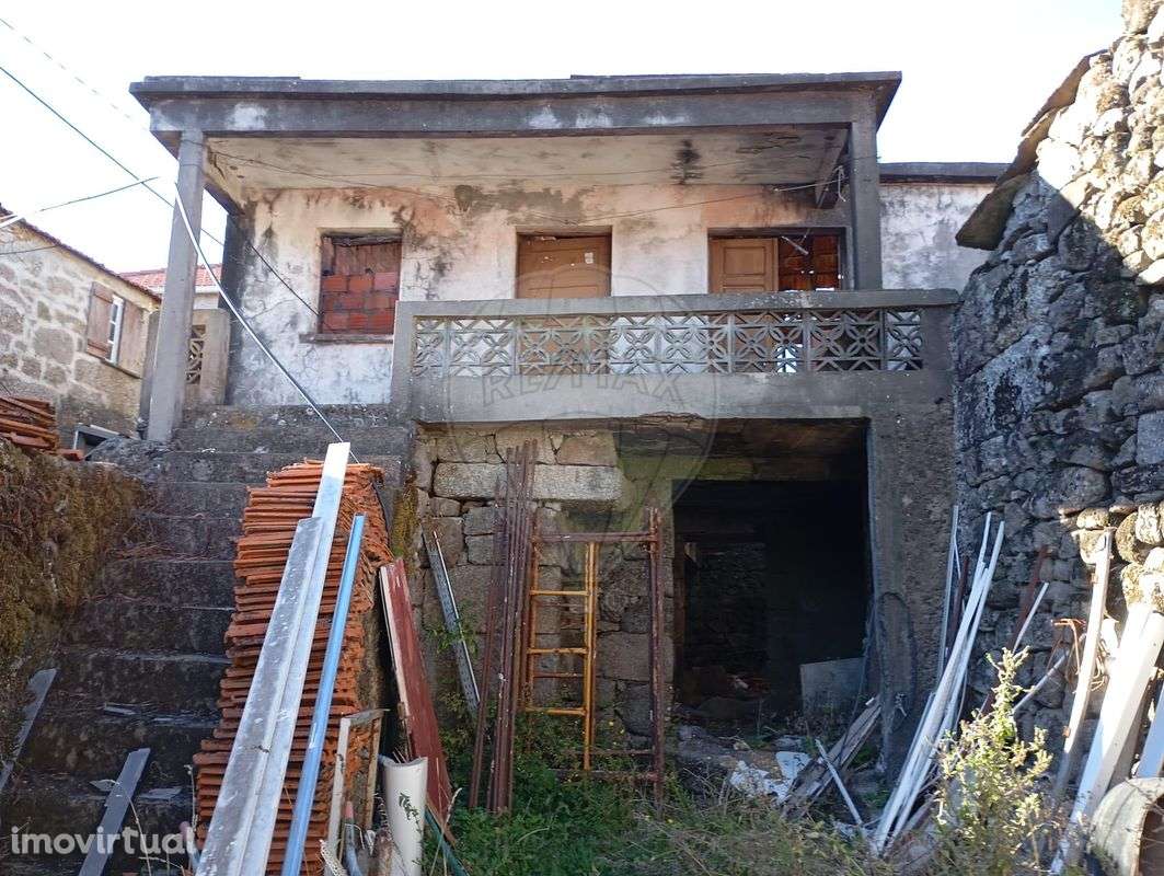 Moradia T3 para venda - Grande imagem: 2/11