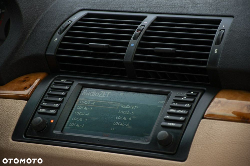 BMW X5 4.4i - 40
