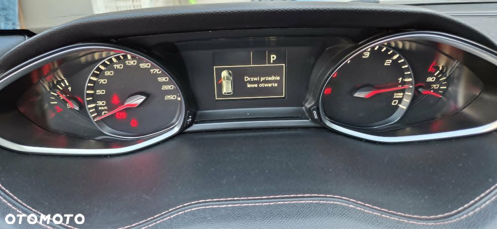 Peugeot 308 BlueHDi 130 EAT8 Stop & Start GT - 14