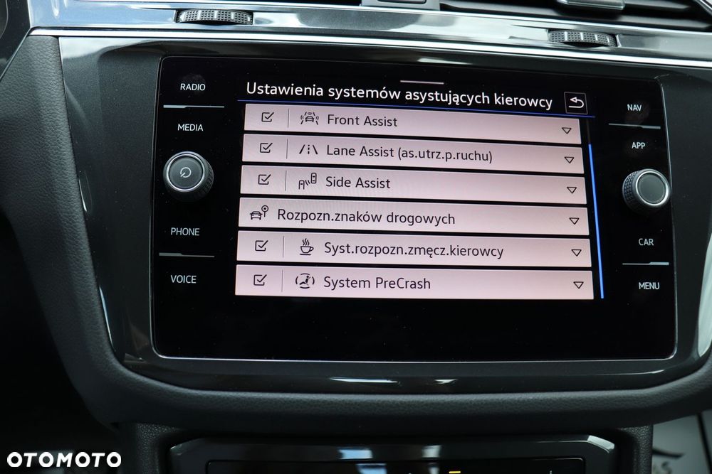 Volkswagen Tiguan 2.0 TDI SCR Life - 22