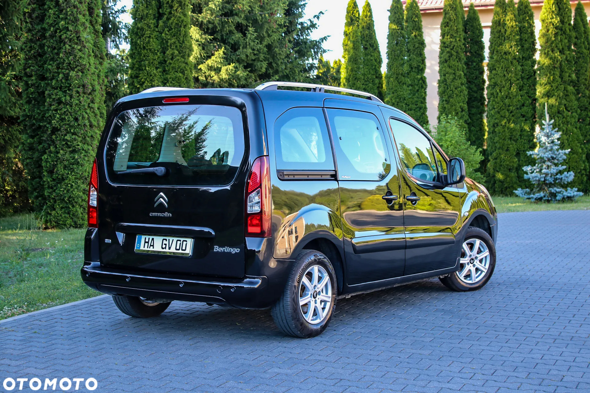 Citroën Berlingo Multispace e-HDi 90 FAP EGS6 Exclusive - 17