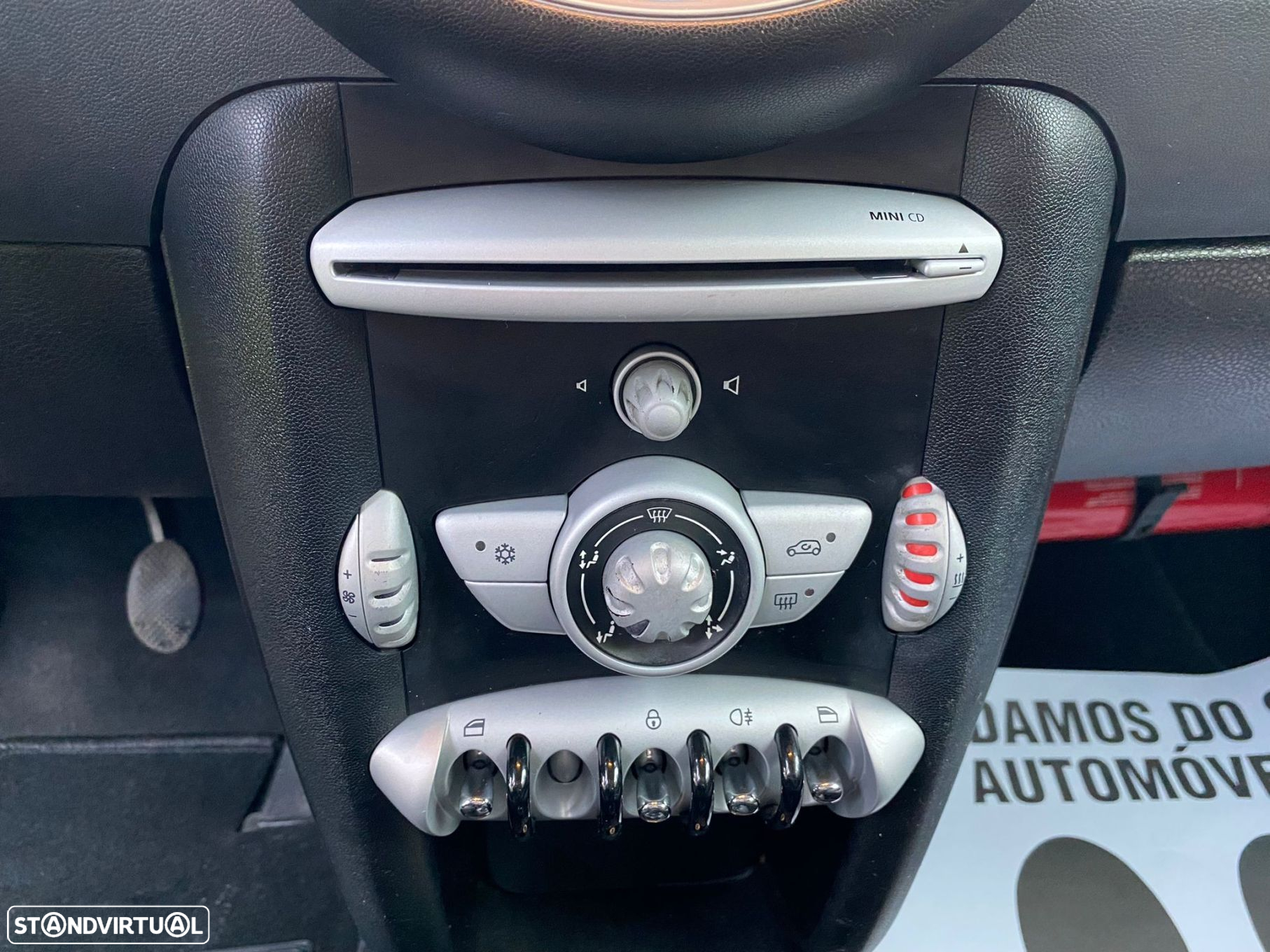 MINI 3 Portas One D - 21
