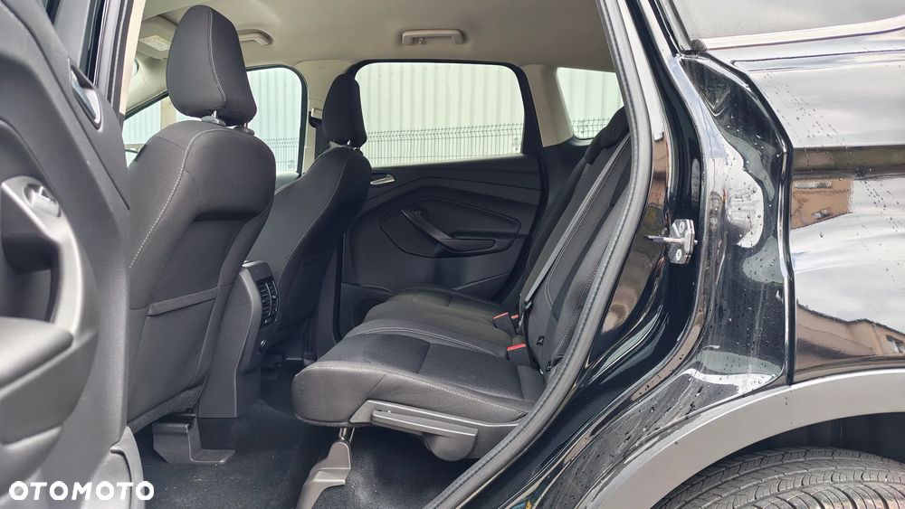 Ford Kuga 1.5 EcoBoost 2x4 Cool & Connect - 31