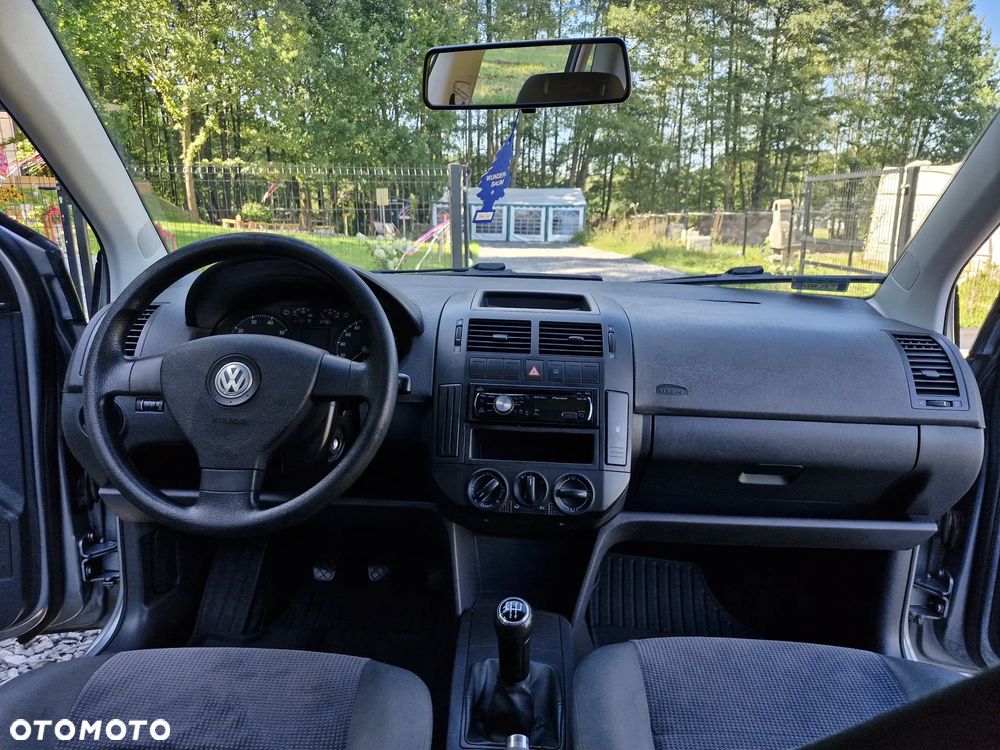 Volkswagen Polo 1.4 16V Comfortline - 12
