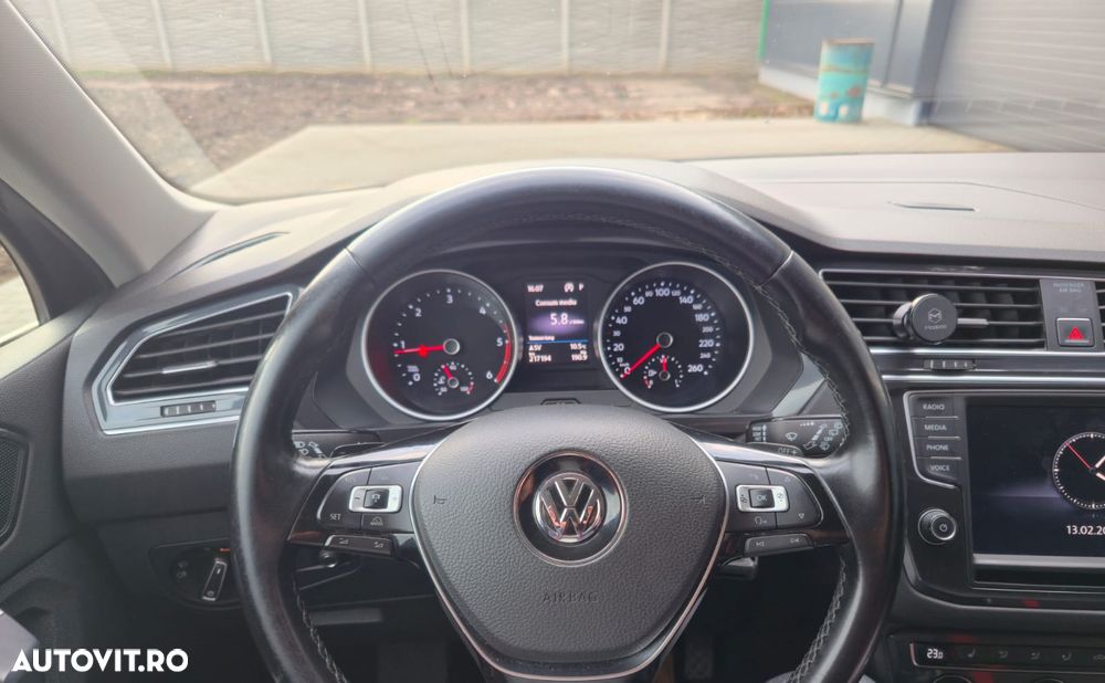 Volkswagen Tiguan 2.0 TDI SCR 4MOTION (BlueMotion Techn.) DSG Sound - 10