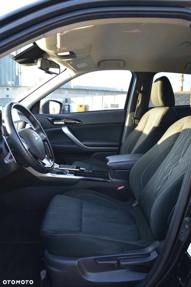 Mitsubishi Eclipse Cross - 16