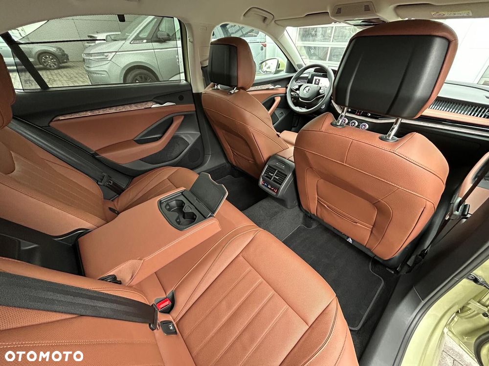 Skoda Superb 2.0 TSI 4x4 L&K DSG - 9