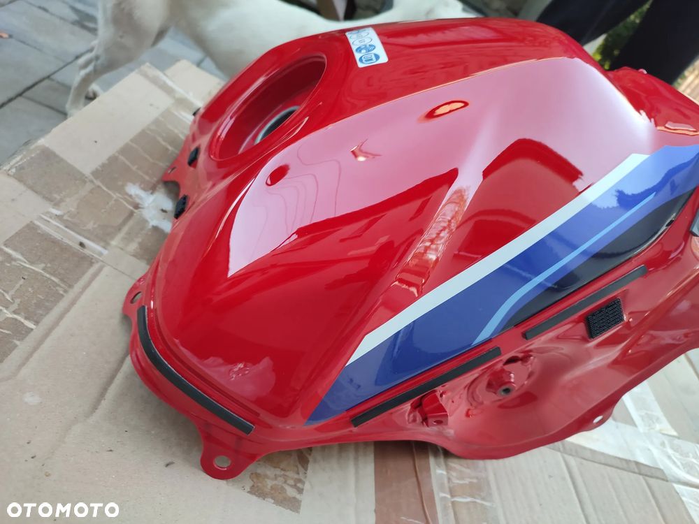 Bak, zbiornik paliwa Honda CBR 1000RR SC82 - 2
