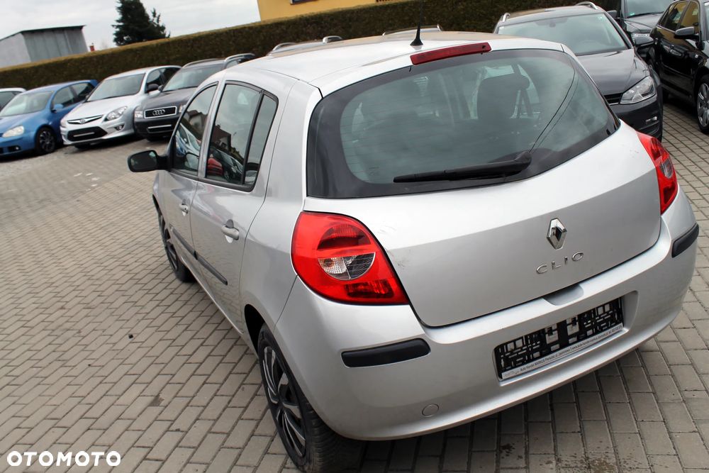 Renault Clio - 5