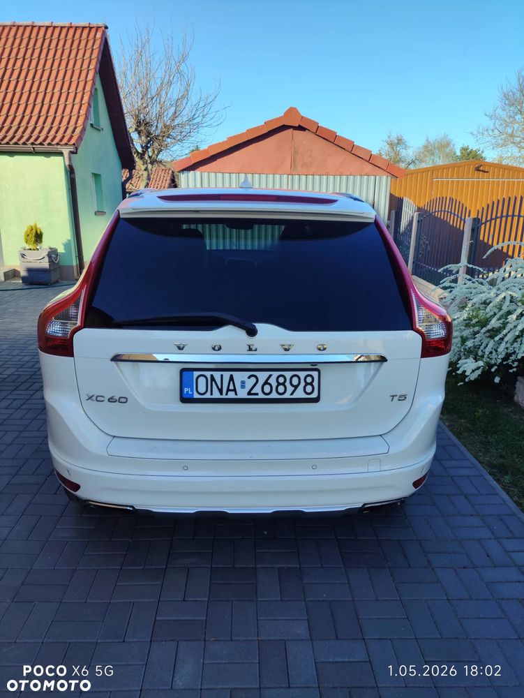 Volvo XC 60 - 4