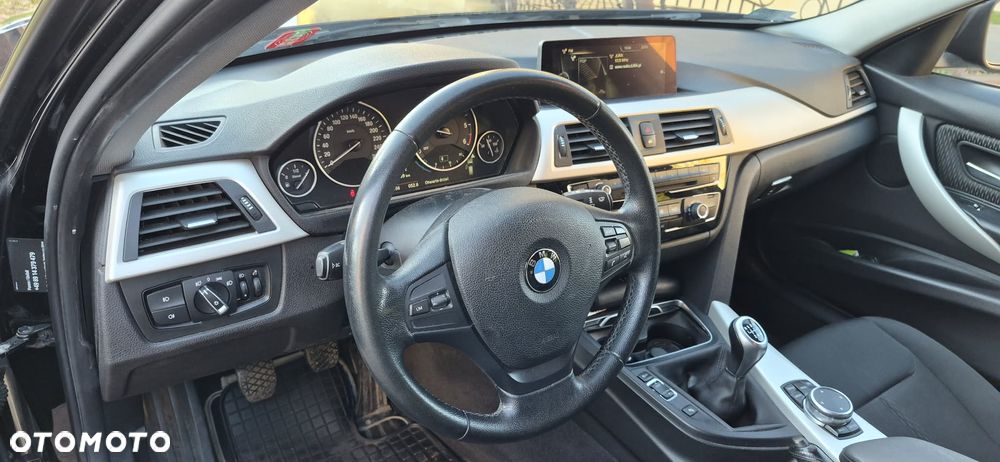 BMW Seria 3 318d - 7