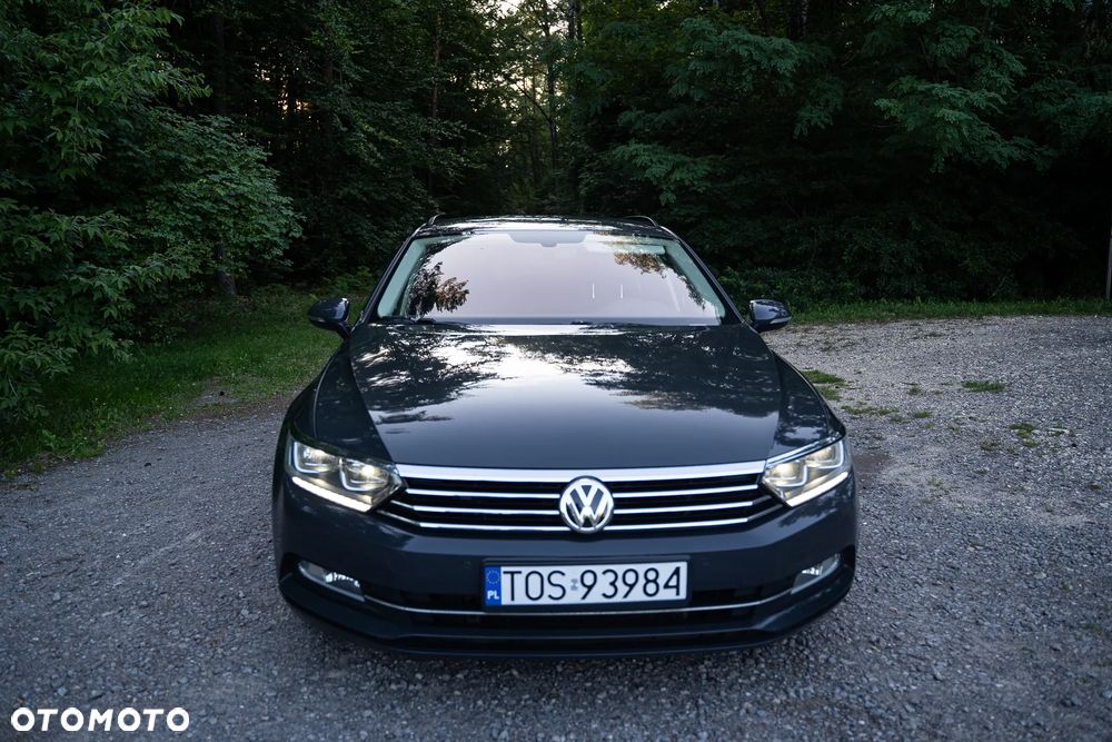 Volkswagen Passat 2.0 TDI SCR DSG Comfortline - 2
