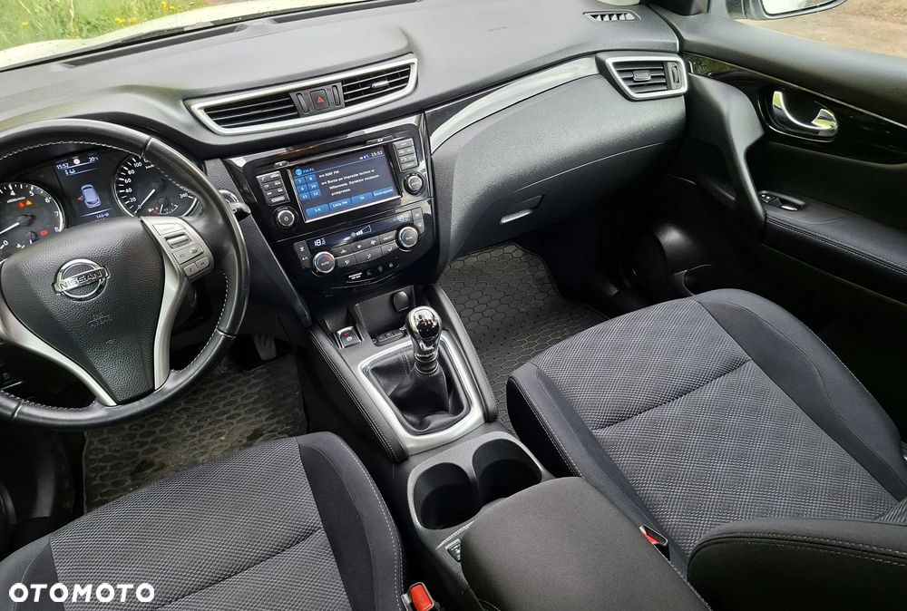 Nissan Qashqai 1.6 DIG-T N-Connecta - 8