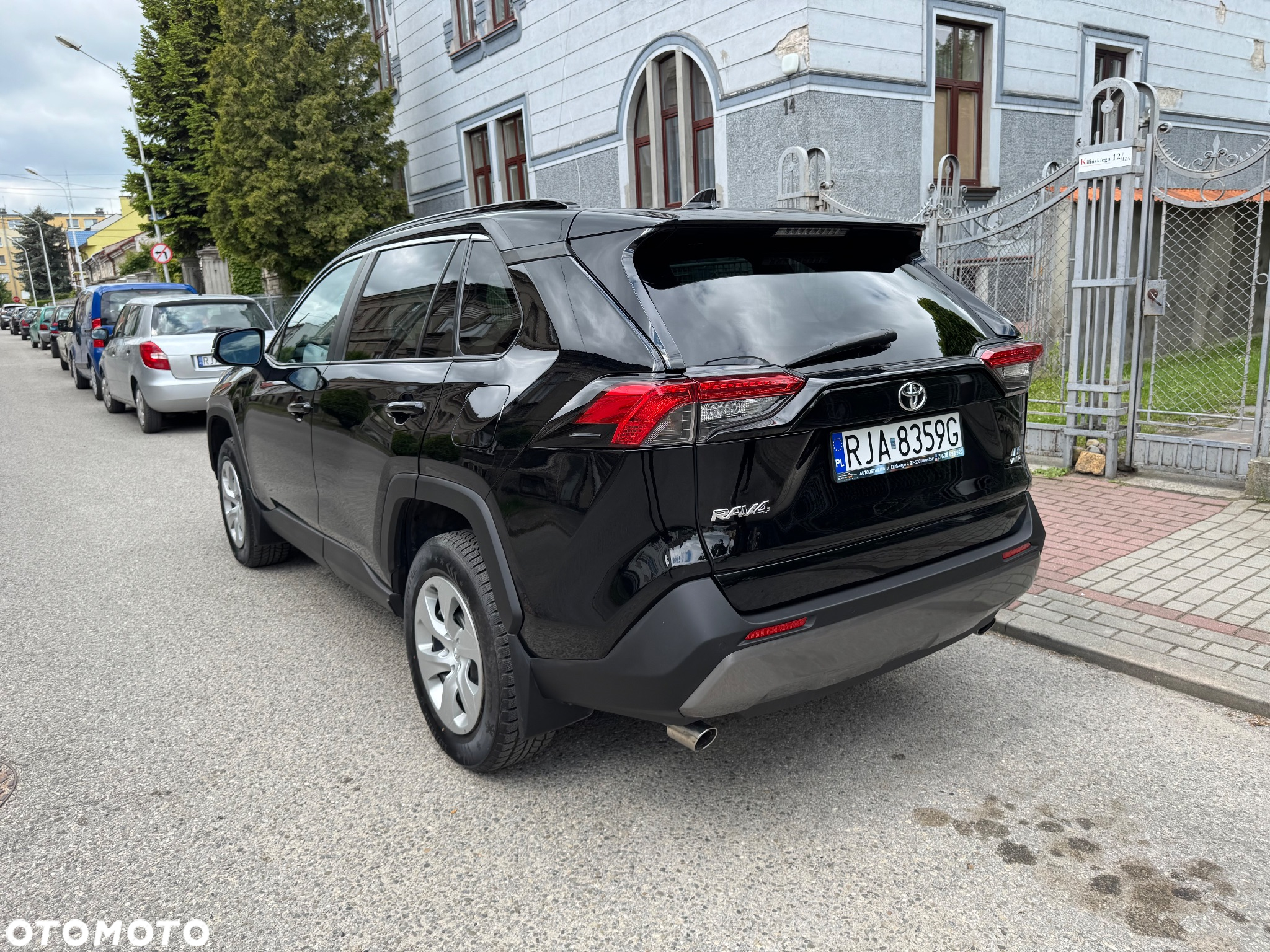 Toyota RAV4 - 11