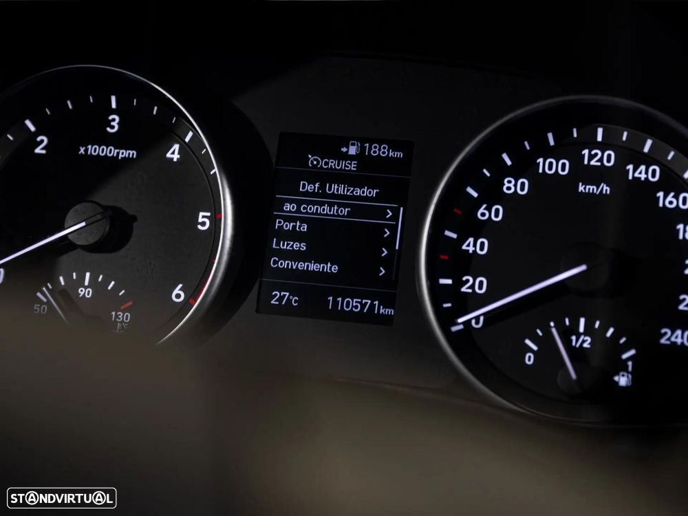 Hyundai i30 1.6 CRDI STyle — fotografia 9