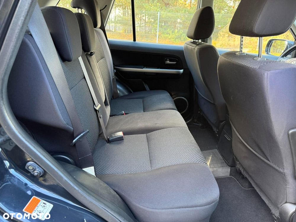 Suzuki Grand Vitara 1.9 DDiS Comfort - 14