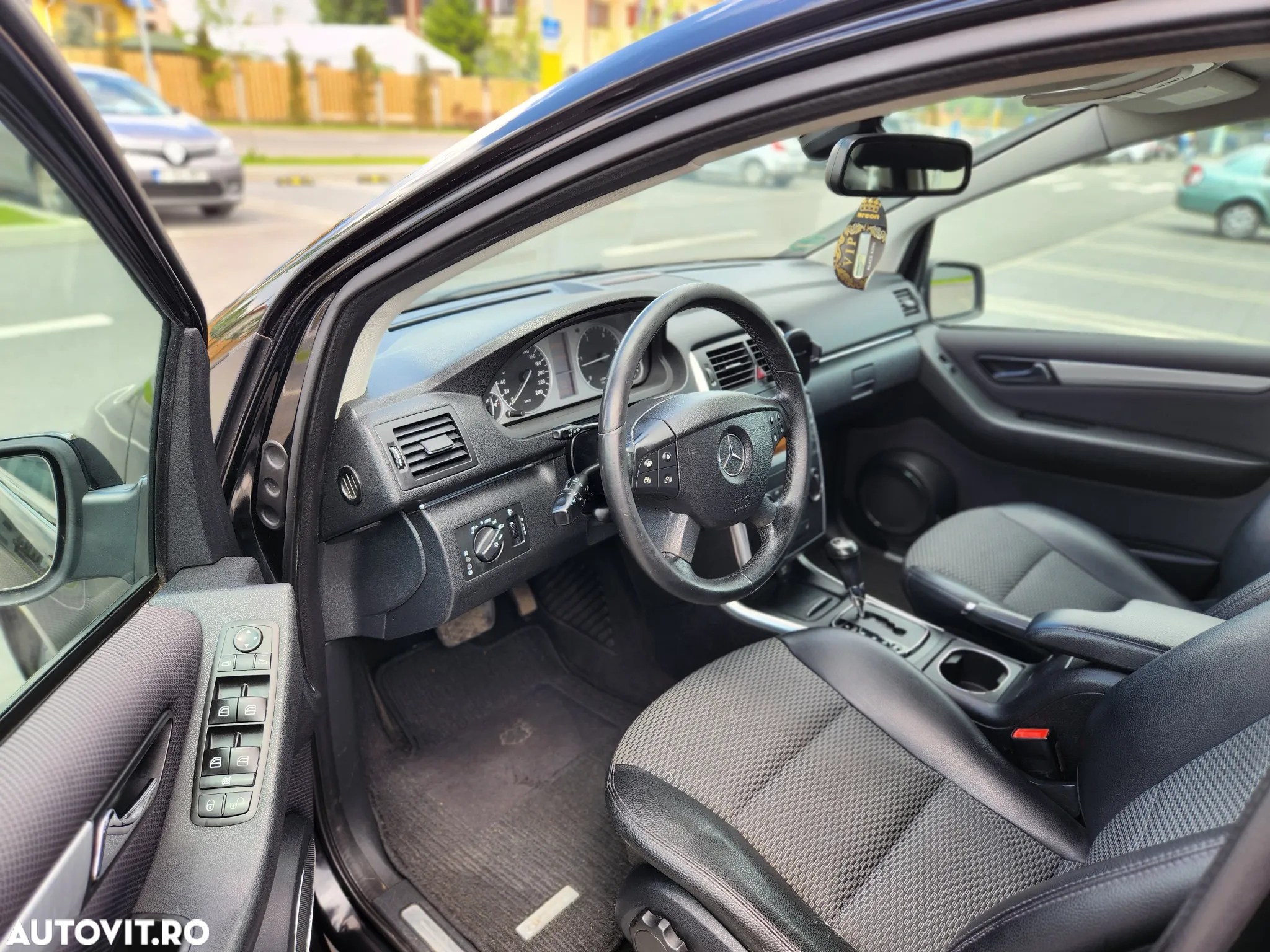 Mercedes-Benz B 200 CDI DPF Autotronic Grand Edition - 10