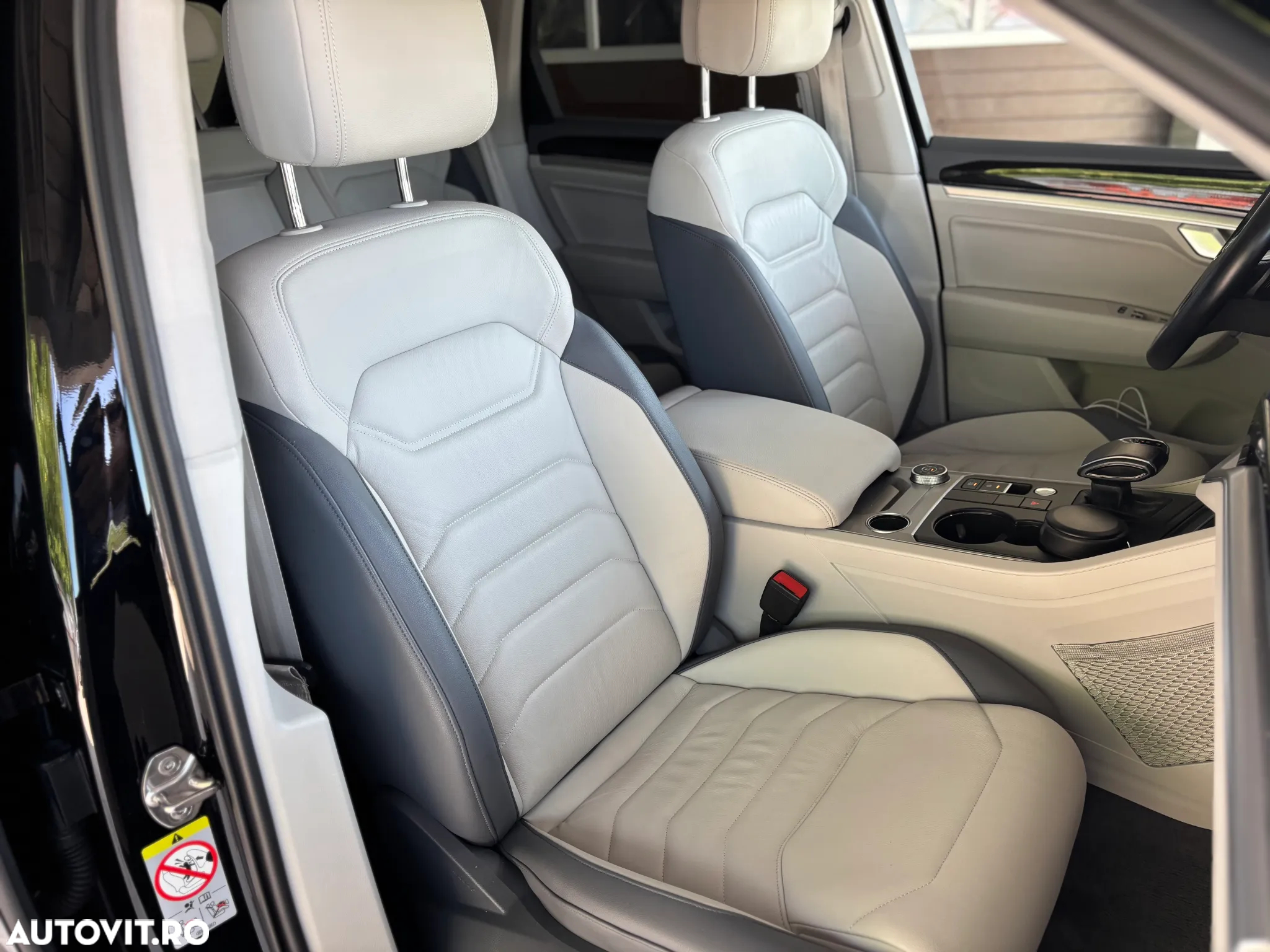 Volkswagen Touareg V6 TDI Elegance - 12