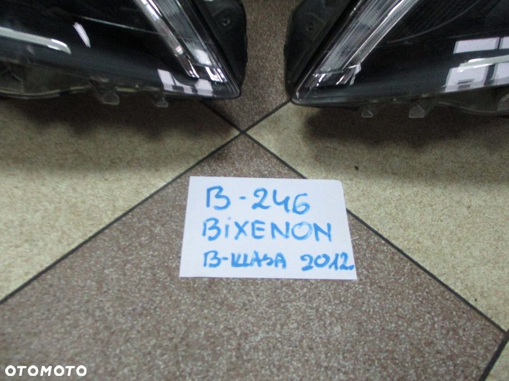 Lampa Bixenon xenon Mercedes B-klasa 246 12R LEWA - 2