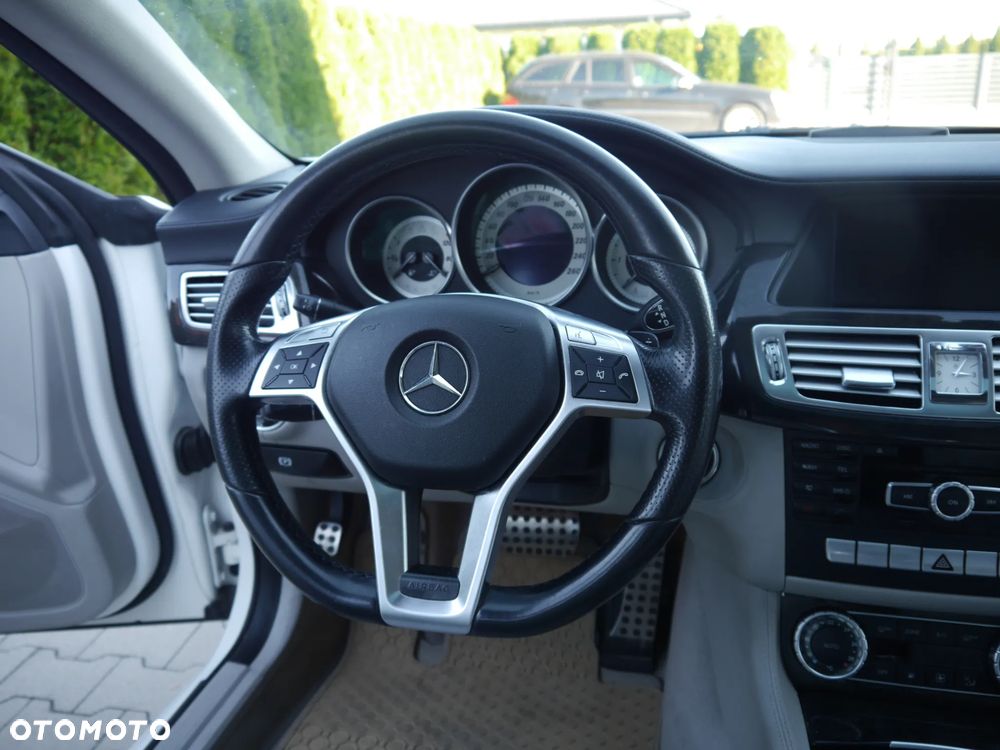 Mercedes-Benz CLS 350 CDI 4-Matic BlueEff - 18