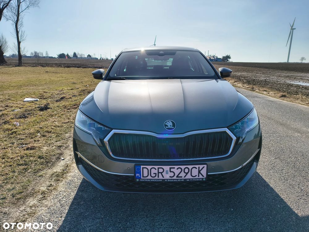 Skoda Octavia 1.5 TSI mHEV Selection DSG - 5