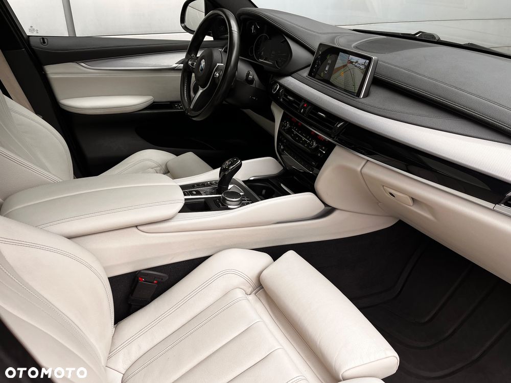 BMW X6 xDriveM50d - 37