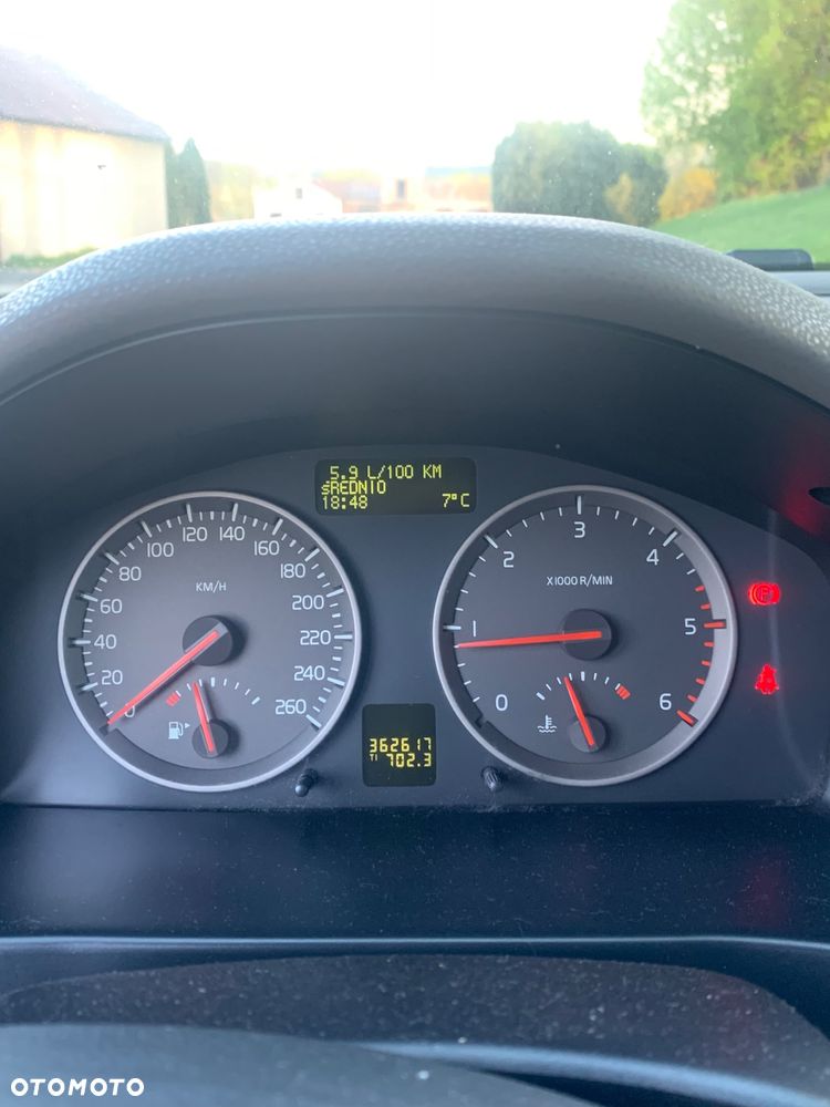 Volvo S40 2.0D Momentum - 8