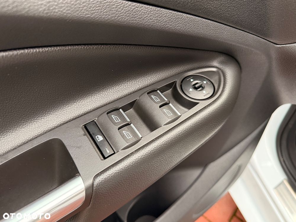 Ford Kuga 1.5 EcoBoost FWD ST-Line ASS GPF - 31