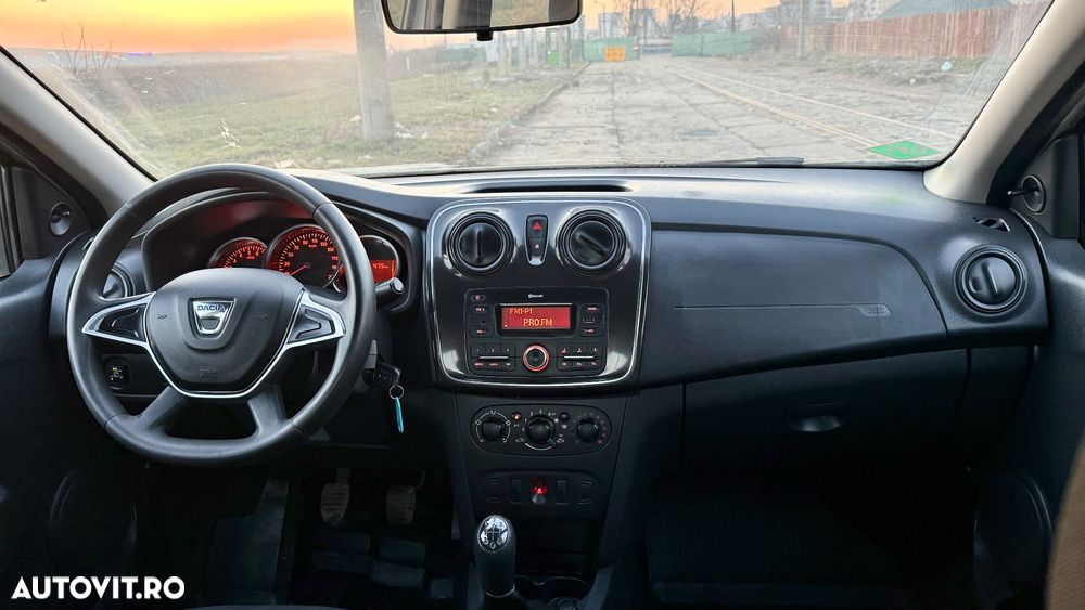 Dacia Logan 0.9 TCe Laureate - 8