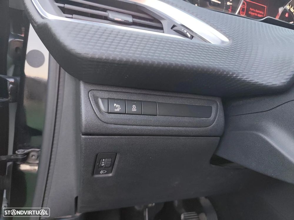 Peugeot 2008 1.2 PureTech Style - 22