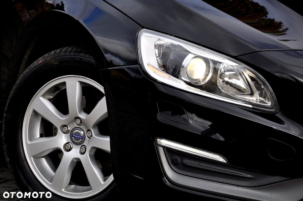 Volvo V60 D4 Drive-E Summum - 11