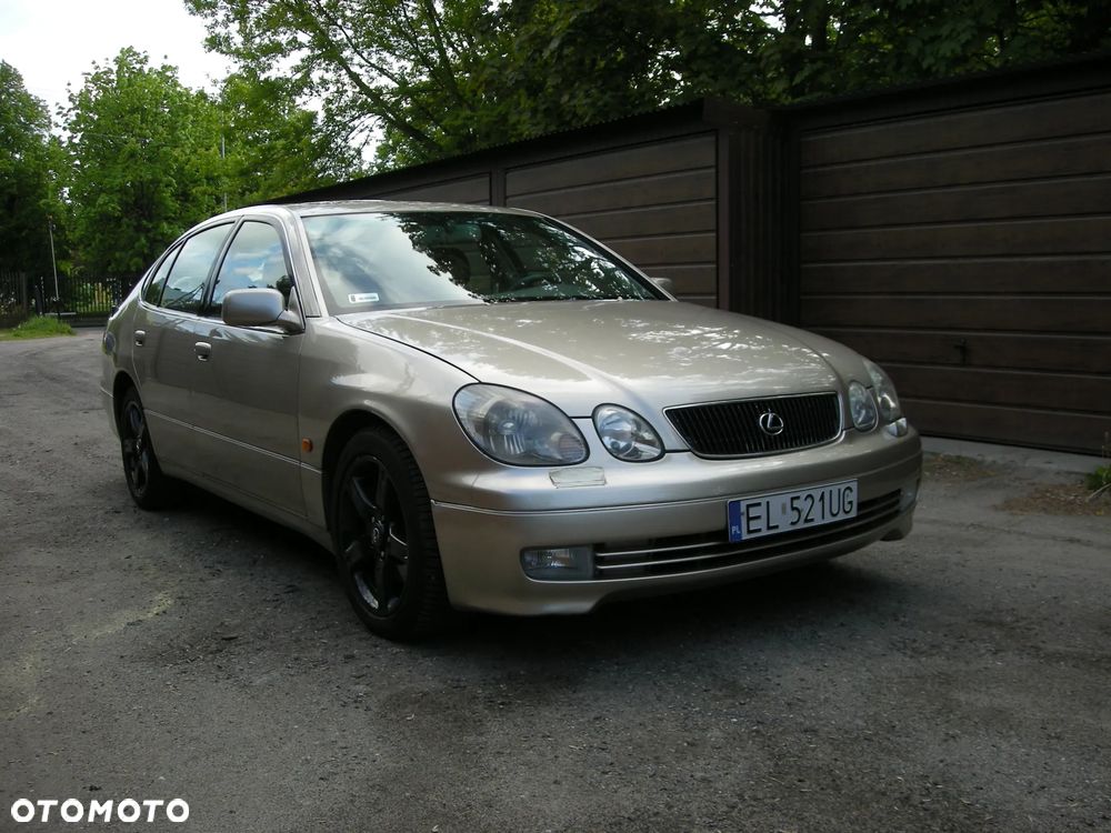 Lexus GS - 3