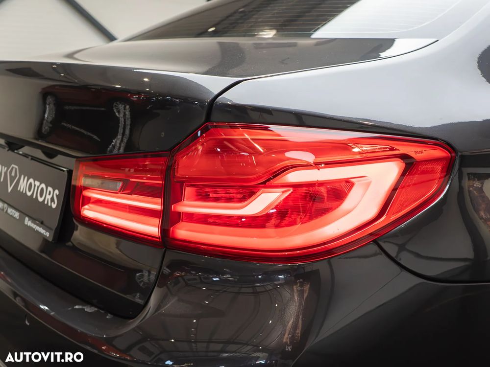 BMW Seria 5 520d xDrive Aut. Luxury Line - 40