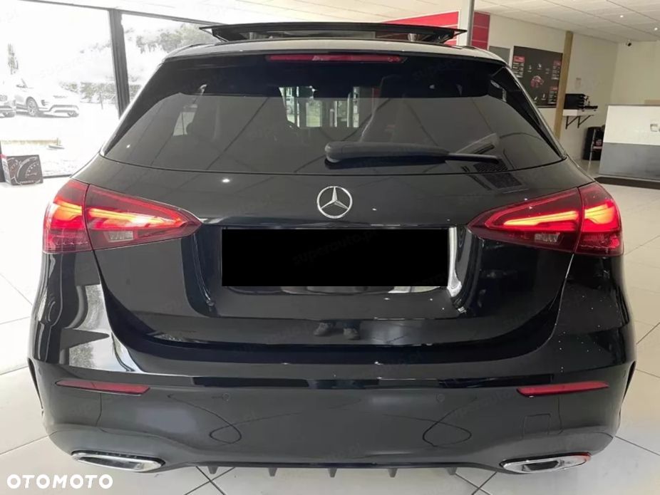 Mercedes-Benz Klasa A 220 4-Matic AMG Line 8G-DCT - 4