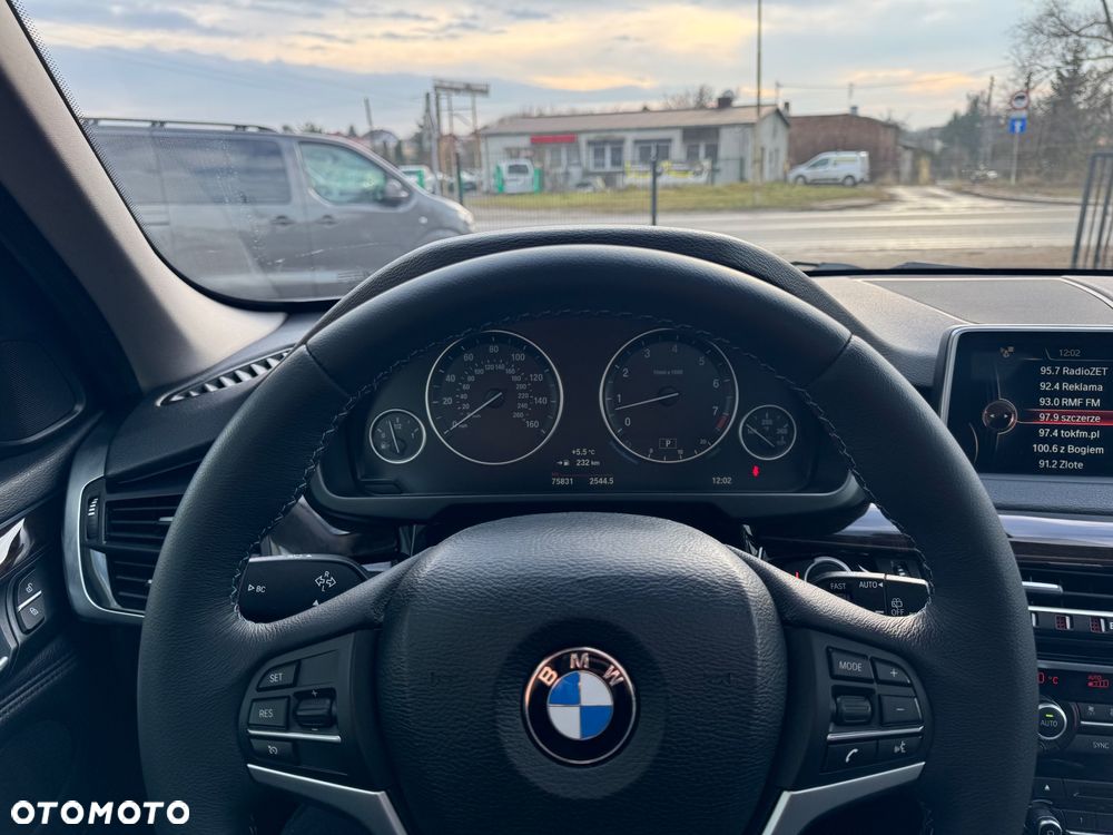 BMW X5 xDrive35i Sport-Aut - 16