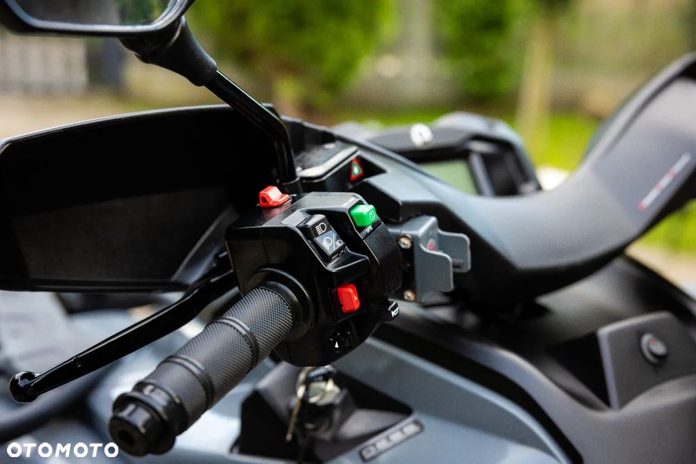Can-Am Outlander - 9