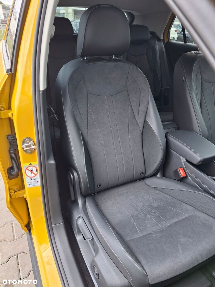 Volkswagen T-Roc - 19