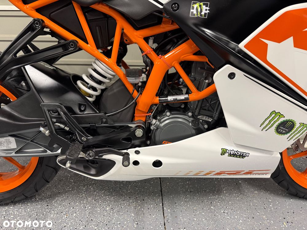 KTM RC 125 - 6