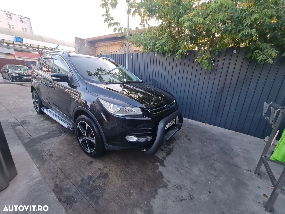 Ford Kuga 2.0 TDCi Powershift 4WD Titanium - 6