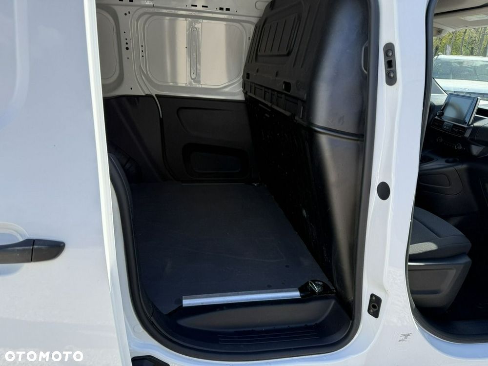 Toyota Proace City - 25