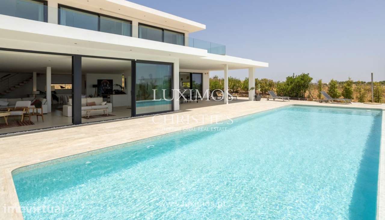 Luxuosa moradia V5 com vista mar, no Monte Rei, Algarve - Grande imagem: 2/25