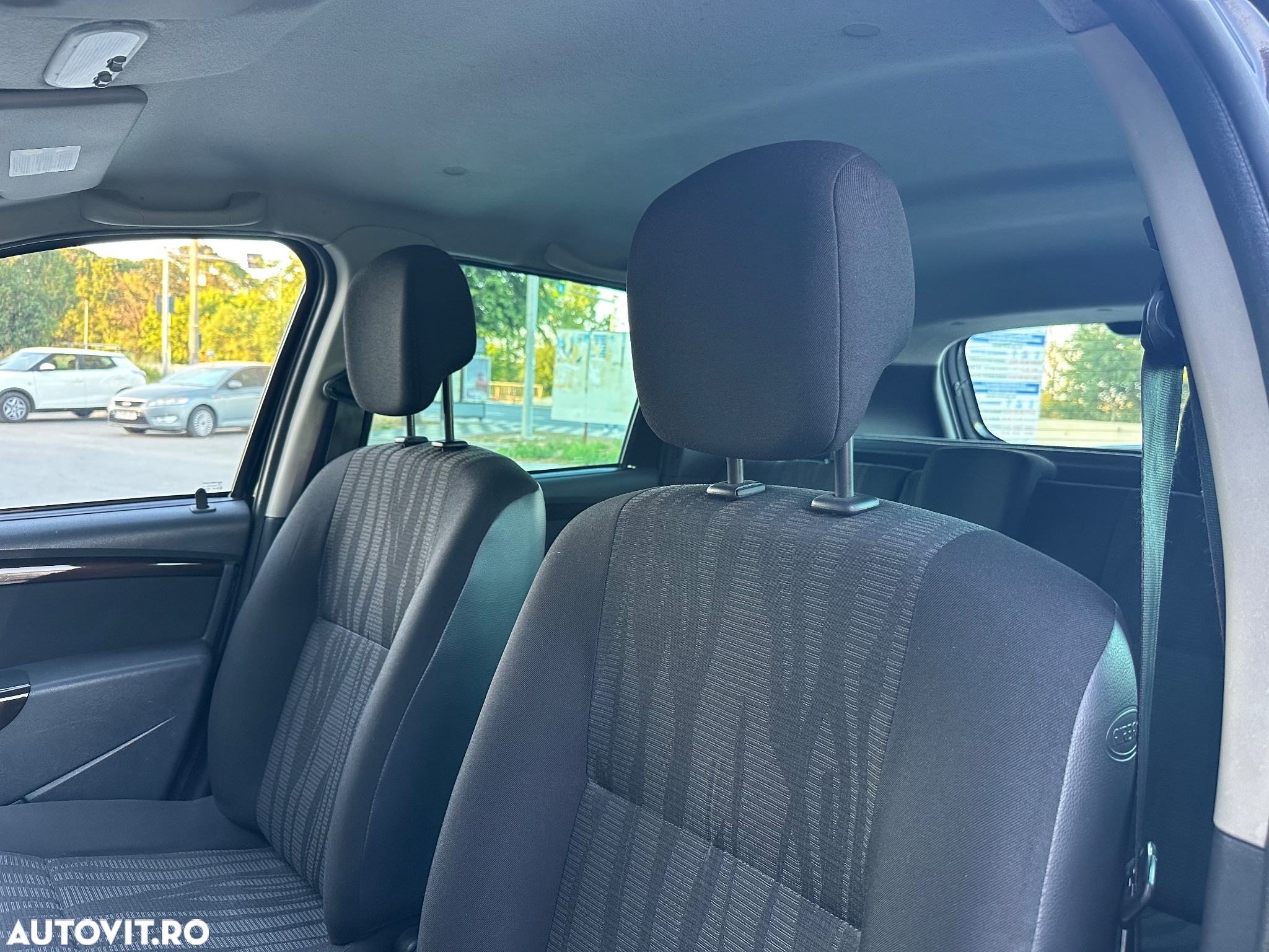 Dacia Duster 1.5 dCi 4x2 Laureate - 27