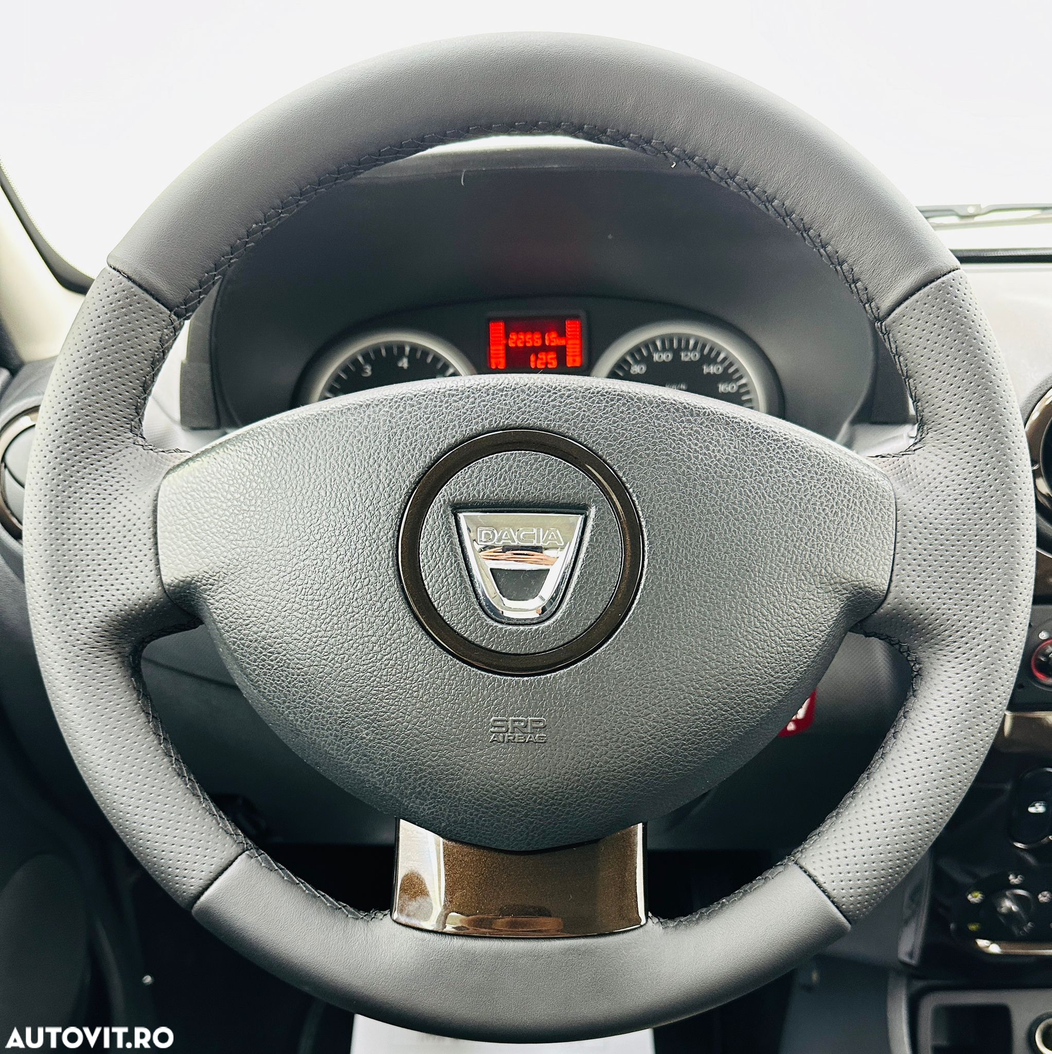 Dacia Duster 1.6 4x2 Laureate - 21